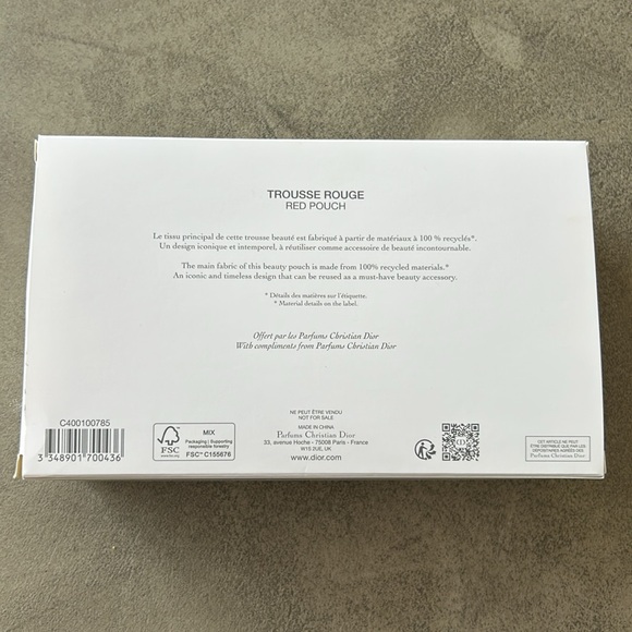 🖤 NWT Dior Holiday Cosmetic Pouch - Picture 8 of 8